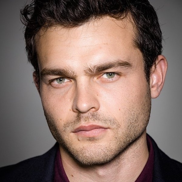 Alden-ehrenreich-13377